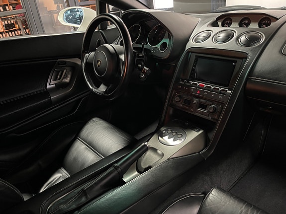 Lamborghini Gallardo 17 of 29