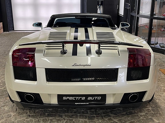 Lamborghini Gallardo 15 of 29