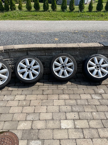 MINI Cooper S 13 of 13