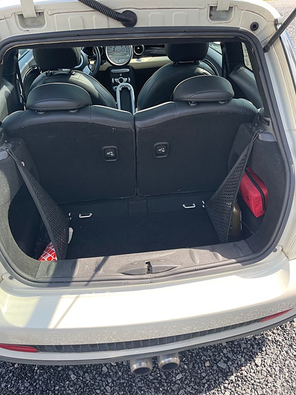 MINI Cooper S 6 of 13