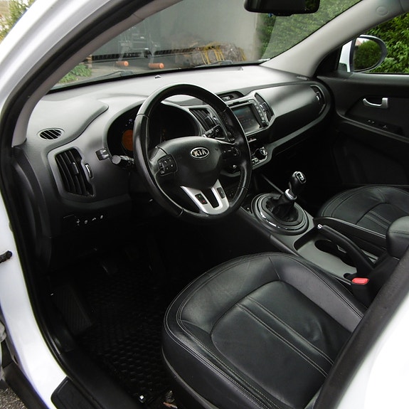Kia Sportage 14 of 30
