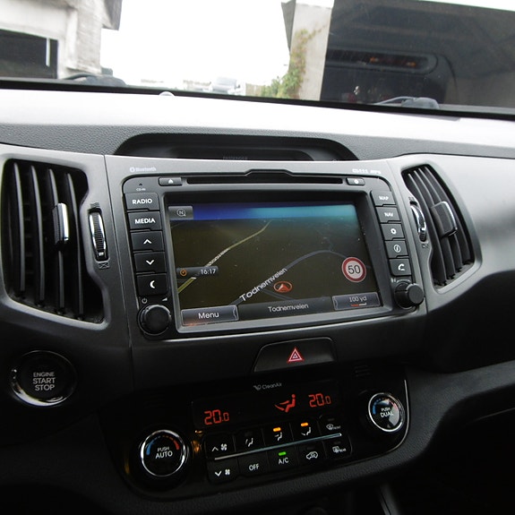 Kia Sportage 17 of 30