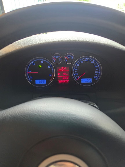 Volkswagen Passat 10 of 13