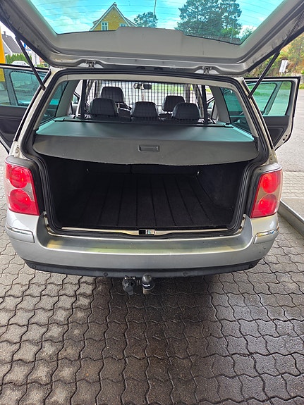 Volkswagen Passat 7 of 13
