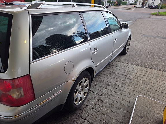 Volkswagen Passat 5 of 5