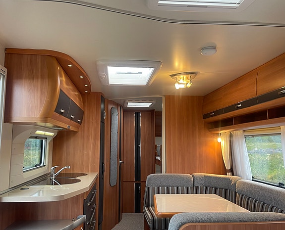 Hobby 545 KMF De Luxe 2 of 30
