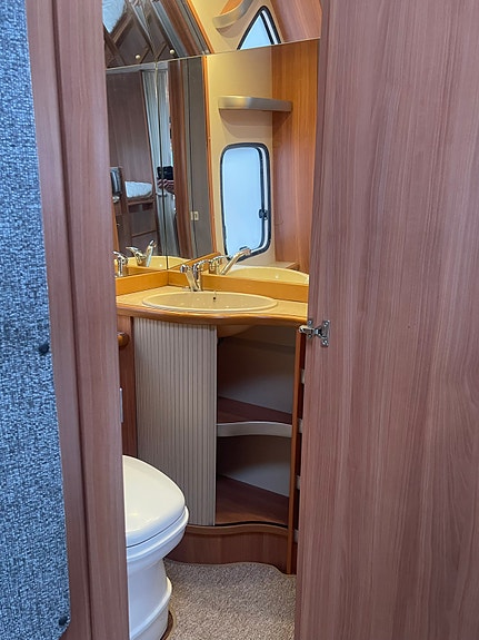 Hobby 545 KMF De Luxe 8 of 30