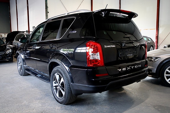 SsangYong Rexton W 10 of 30