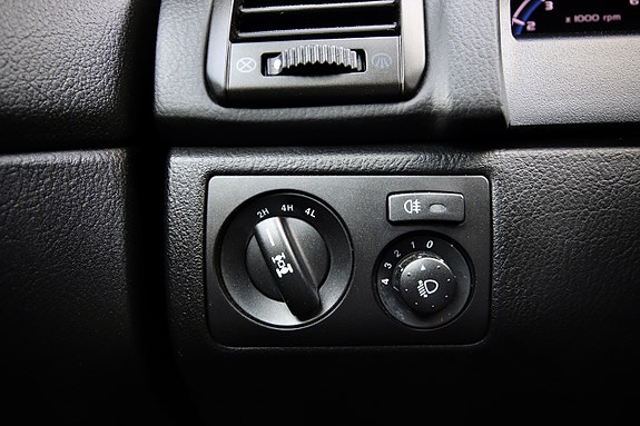 SsangYong Rexton W 23 of 30