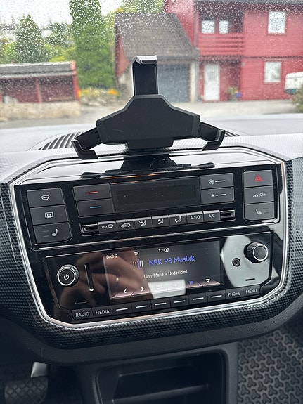 Volkswagen e-Up! 4 of 5