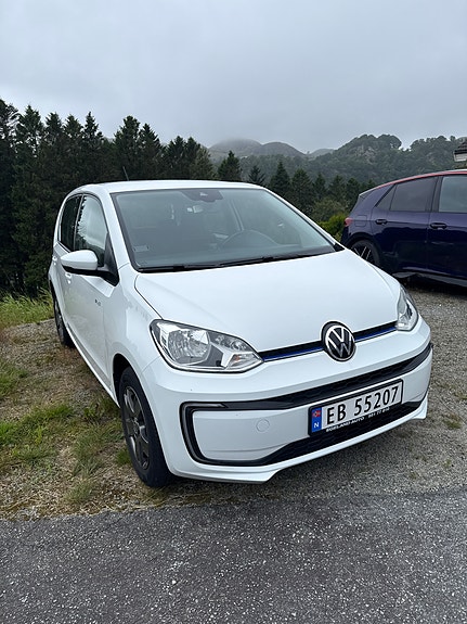Volkswagen e-Up! 2 of 5