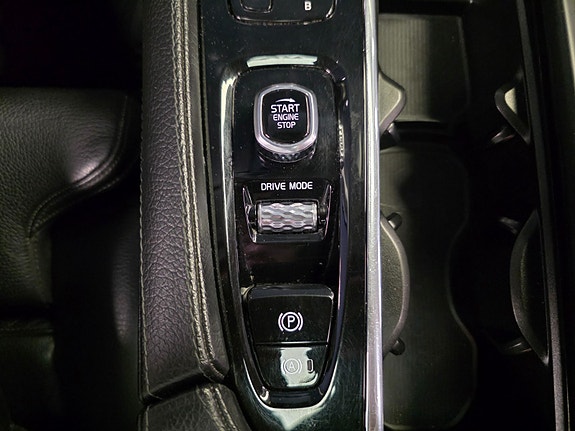 Volvo XC90 27 of 30