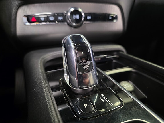 Volvo XC90 26 of 30