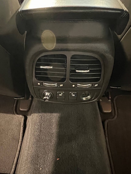 Jaguar XJ 23 of 28