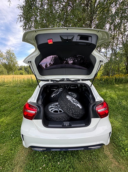 Mercedes-Benz A180 17 of 22