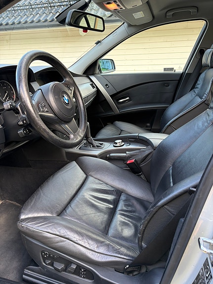 BMW 520i 10 of 16