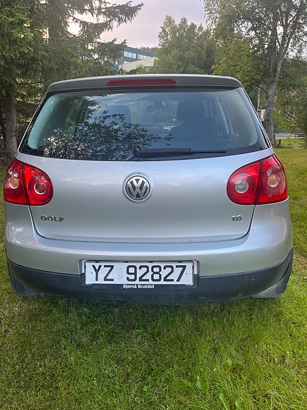 Volkswagen Golf V 4 of 5