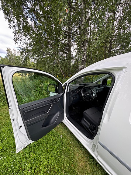 Volkswagen Caddy Maxi 13 of 18