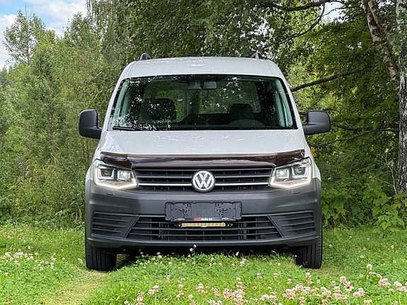 Volkswagen Caddy Maxi 4 of 5