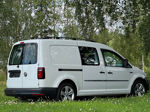Volkswagen Caddy Maxi 12 of 18