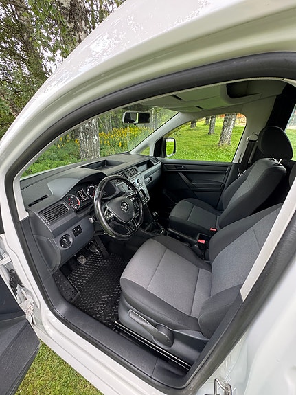 Volkswagen Caddy Maxi 14 of 18