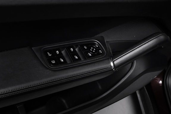 Porsche Cayenne Coupe 28 of 30