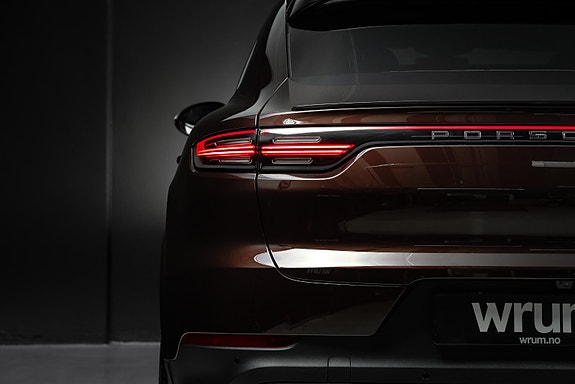Porsche Cayenne Coupe 17 of 30