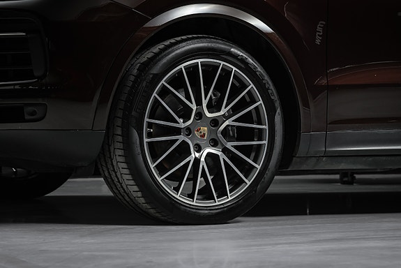 Porsche Cayenne Coupe 3 of 30