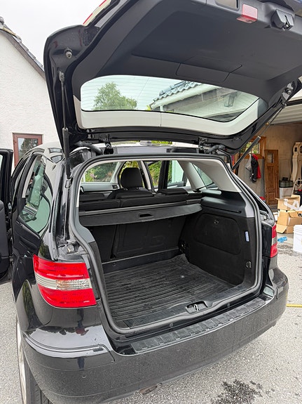 Mercedes-Benz B180 12 of 25