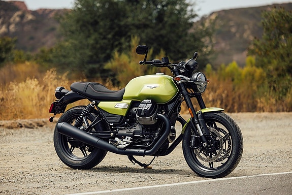 Moto Guzzi V7 SPORT 2 of 8