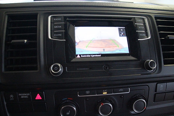 Volkswagen Transporter 14 of 19