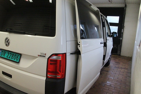 Volkswagen Transporter 8 of 19