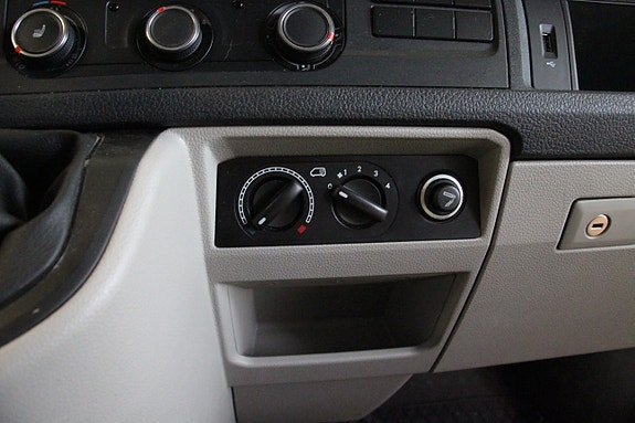 Volkswagen Transporter 18 of 19