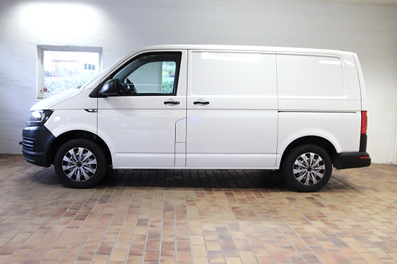 Volkswagen Transporter 3 of 19