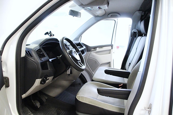 Volkswagen Transporter 11 of 19