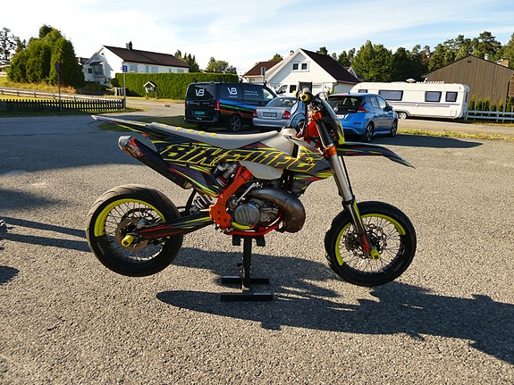 KTM 250 EXC 8 of 24