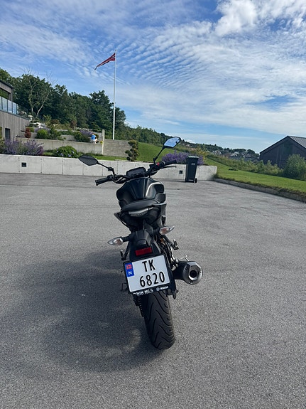 Yamaha MT-125 3 of 11