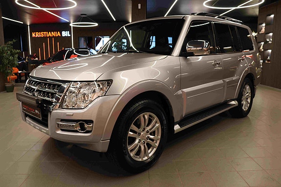 Mitsubishi Pajero 5 of 30