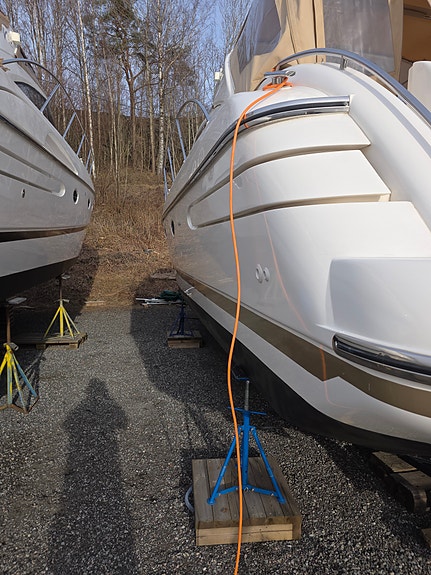 Princess V40 Mye oppgradert Overhalte motorer I Generator Radar Autopilot 14 of 30
