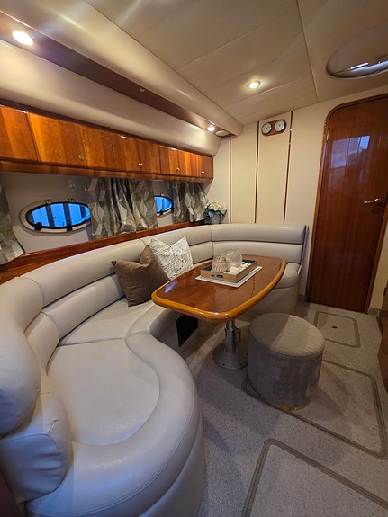 Princess V40 Mye oppgradert Overhalte motorer I Generator Radar Autopilot 22 of 30