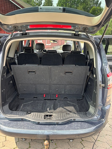 Ford S-MAX 10 of 30