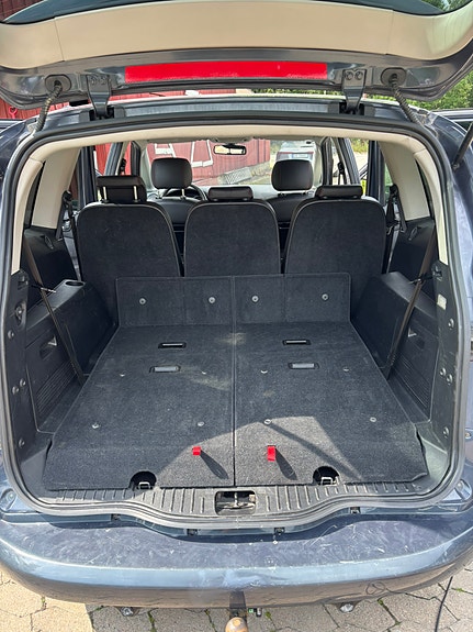 Ford S-MAX 11 of 30