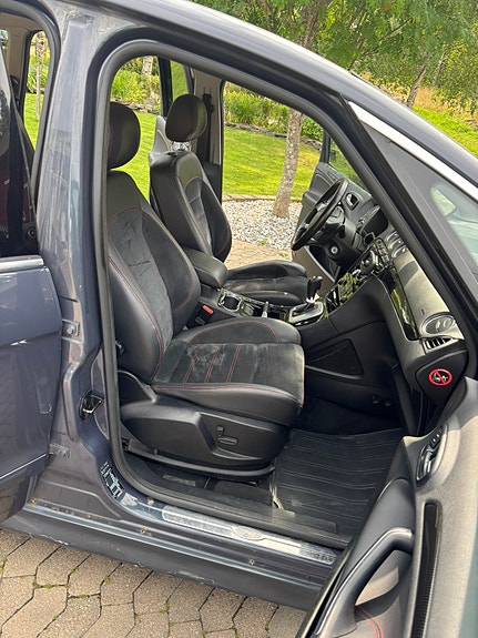 Ford S-MAX 3 of 30