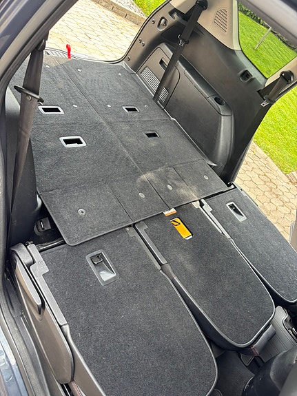 Ford S-MAX 17 of 30