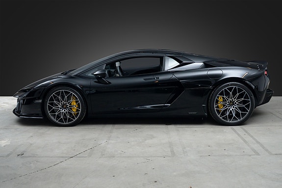 Lamborghini Temerario 2 of 30