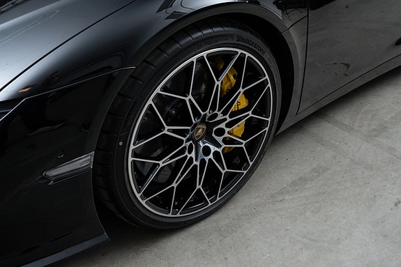 Lamborghini Temerario 8 of 30