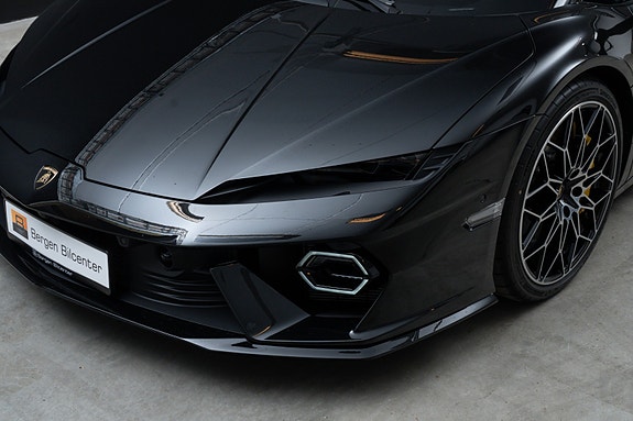 Lamborghini Temerario 3 of 30