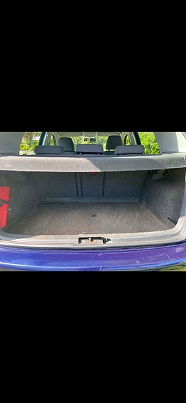 Volkswagen Golf V 5 of 5