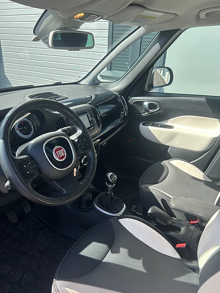 Fiat 500L 13 of 14