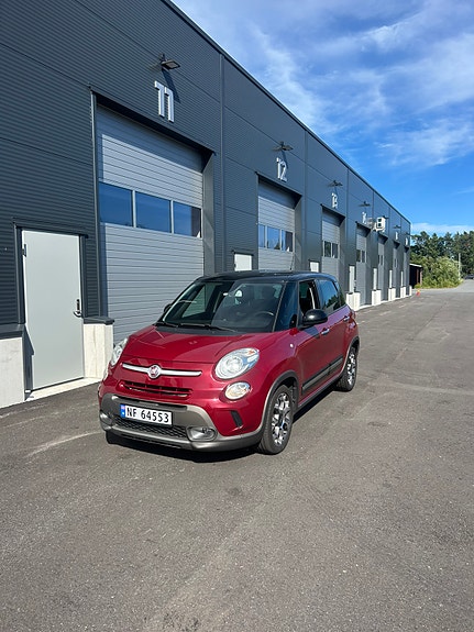 Fiat 500L 2 of 14